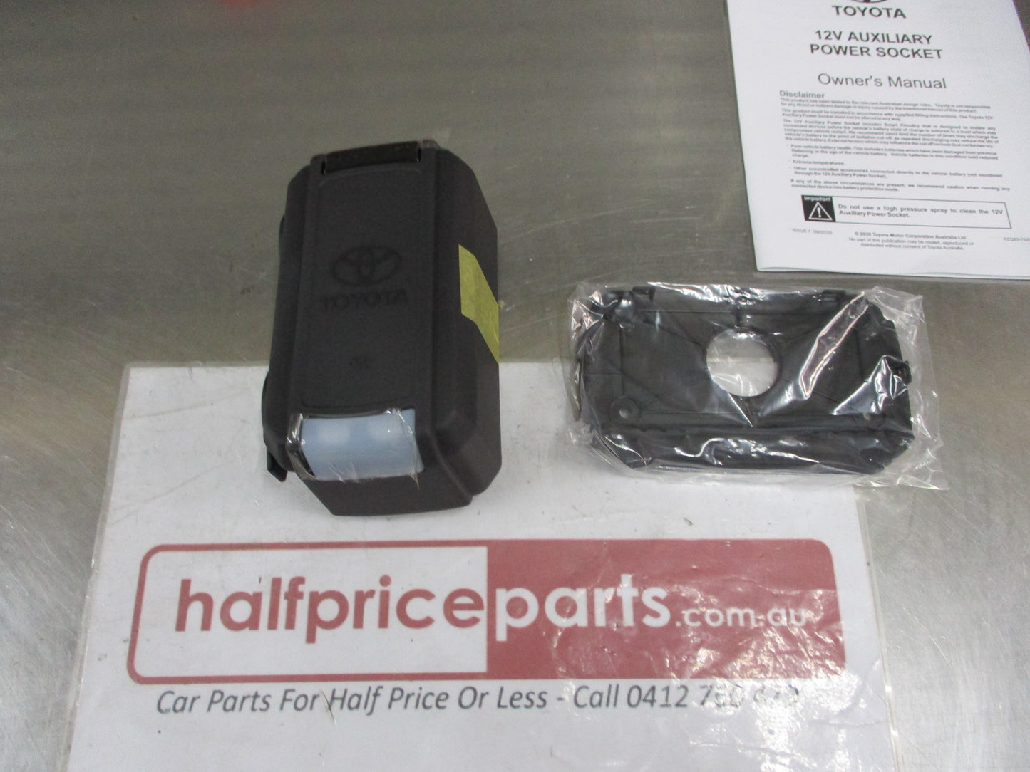 Toyota Hilux SR/Workmate D/C-E/C Genuine Auxiliary Power Socket Kit 12 Volt New Part
