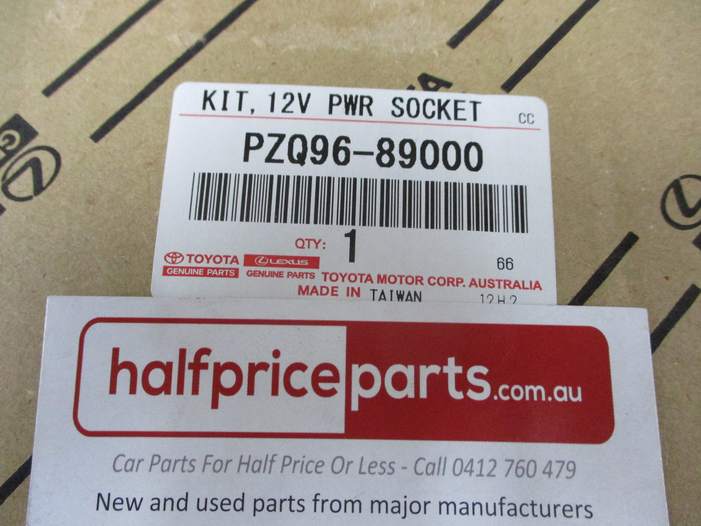 Toyota Hilux SR/Workmate D/C-E/C Genuine Auxiliary Power Socket Kit 12 Volt New Part