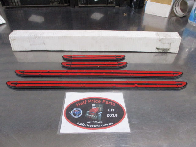 Hyundai I30 Hatch GD Genuine Front Bumper Carrier Protectors Set 4 New Part