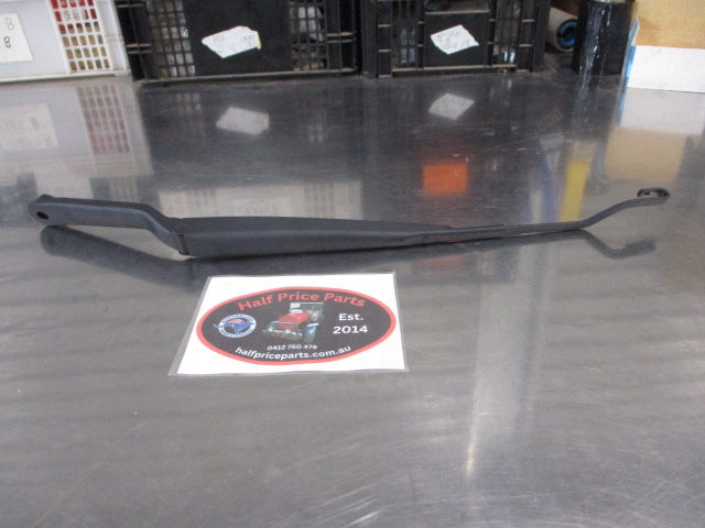 Hyundai Sonata Genuine Right Hand Windshield Wiper Arm Assembly New Part
