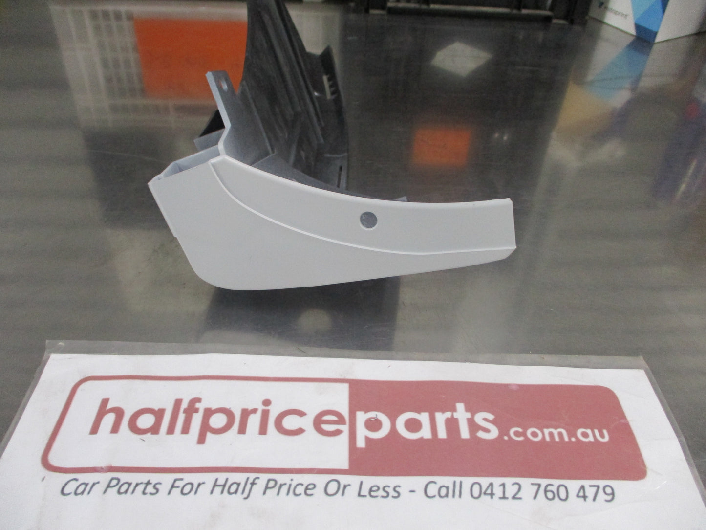 Mazda 2 Genuine Right Front Bumper Retainer Spoiler Holter New Part