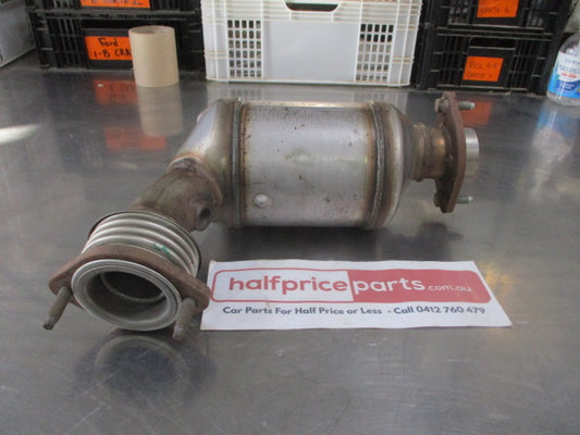 Holden VE Commodore 6.0L V8 Genuine Right Hand Catalytic Converter New Part
