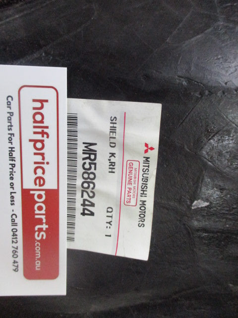 Mitsubishi Triton L200/Strada/Strada G-Wagon Genuine Front Right Splash Shield New Part