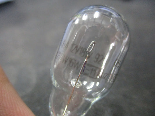 GM Genuine T16 12V 18W Clear Bulb New Part