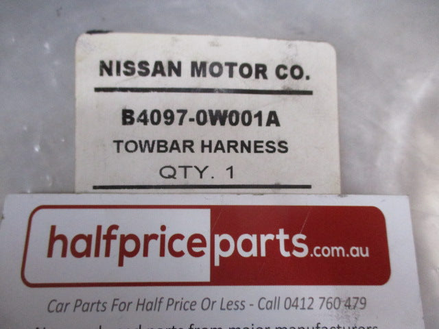 Nissan R50 Pathfinder/U13 Bluebird Genuine Towbar Harness New Part