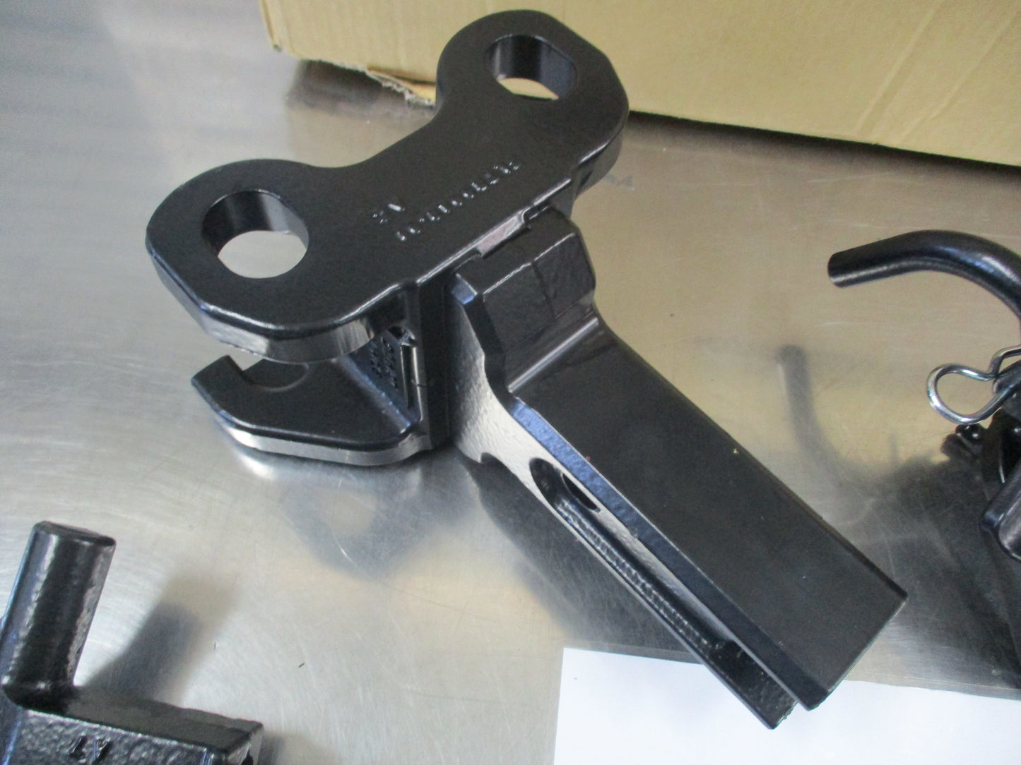 Toyota Kluger Genuine Load Distribution Hitch 2000kg New Part