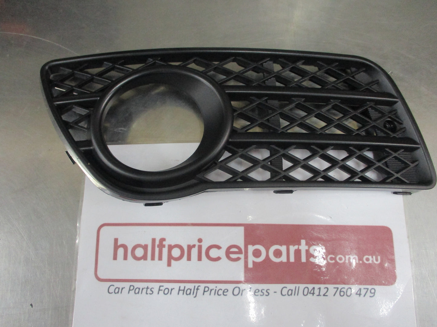 Great Wall Wingle 5 Genuine Right Hand Front Fog Light Bezel New Part