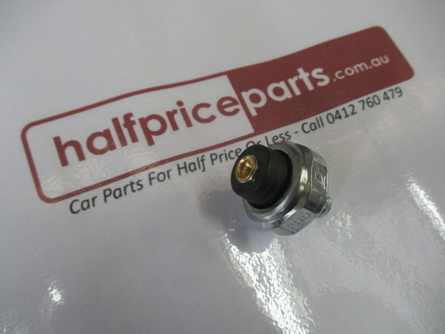 Subaru Impreza / Forester / XV Genuine Oil Pressure Sensor Switch New Part