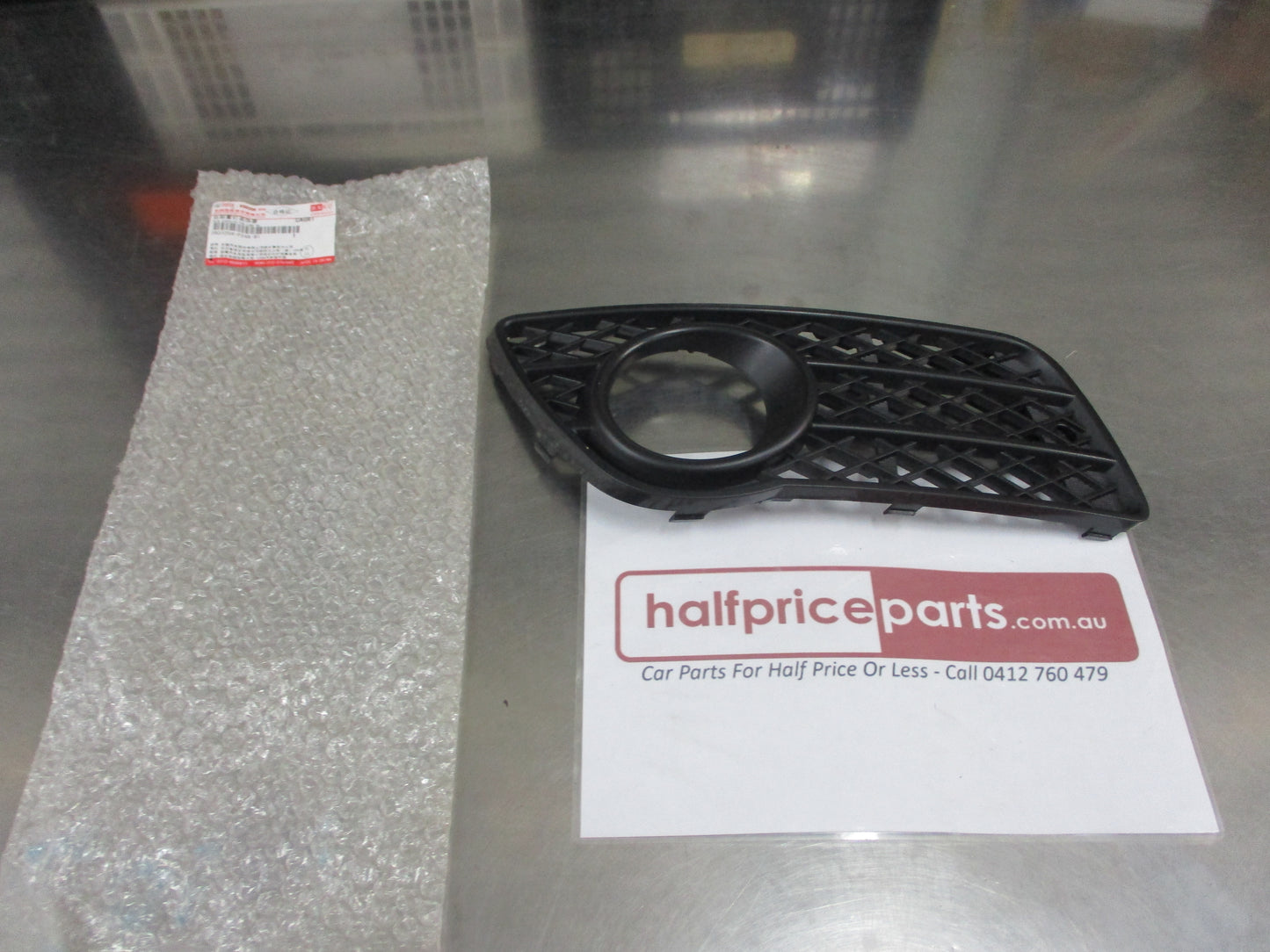 Great Wall Wingle 5 Genuine Right Hand Front Fog Light Bezel New Part
