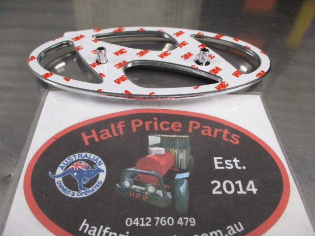 Hyundai I30 Genuine Chrome Rear Hatch Emblem New Part