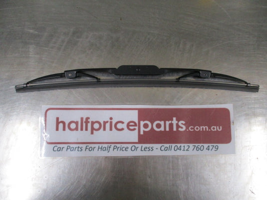 Suzuki SX4 Genuine Passenger Front Replacement Wiper Blade - New Part