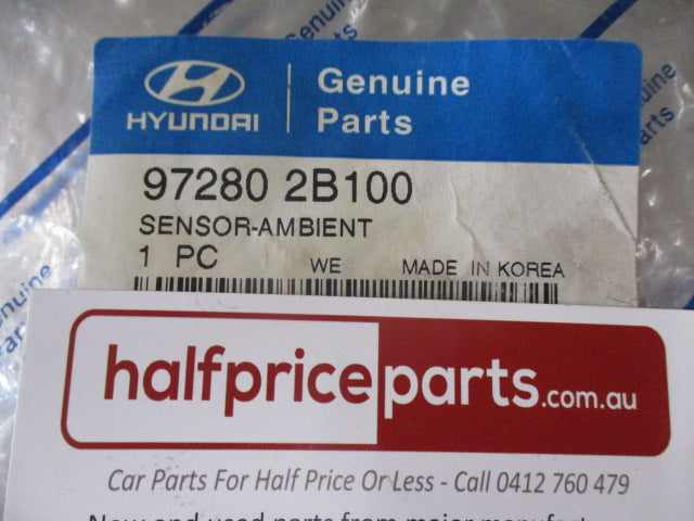 Hyundai Santa Fe Genuine Ambient Air Temperature Sensor Bracket New Part