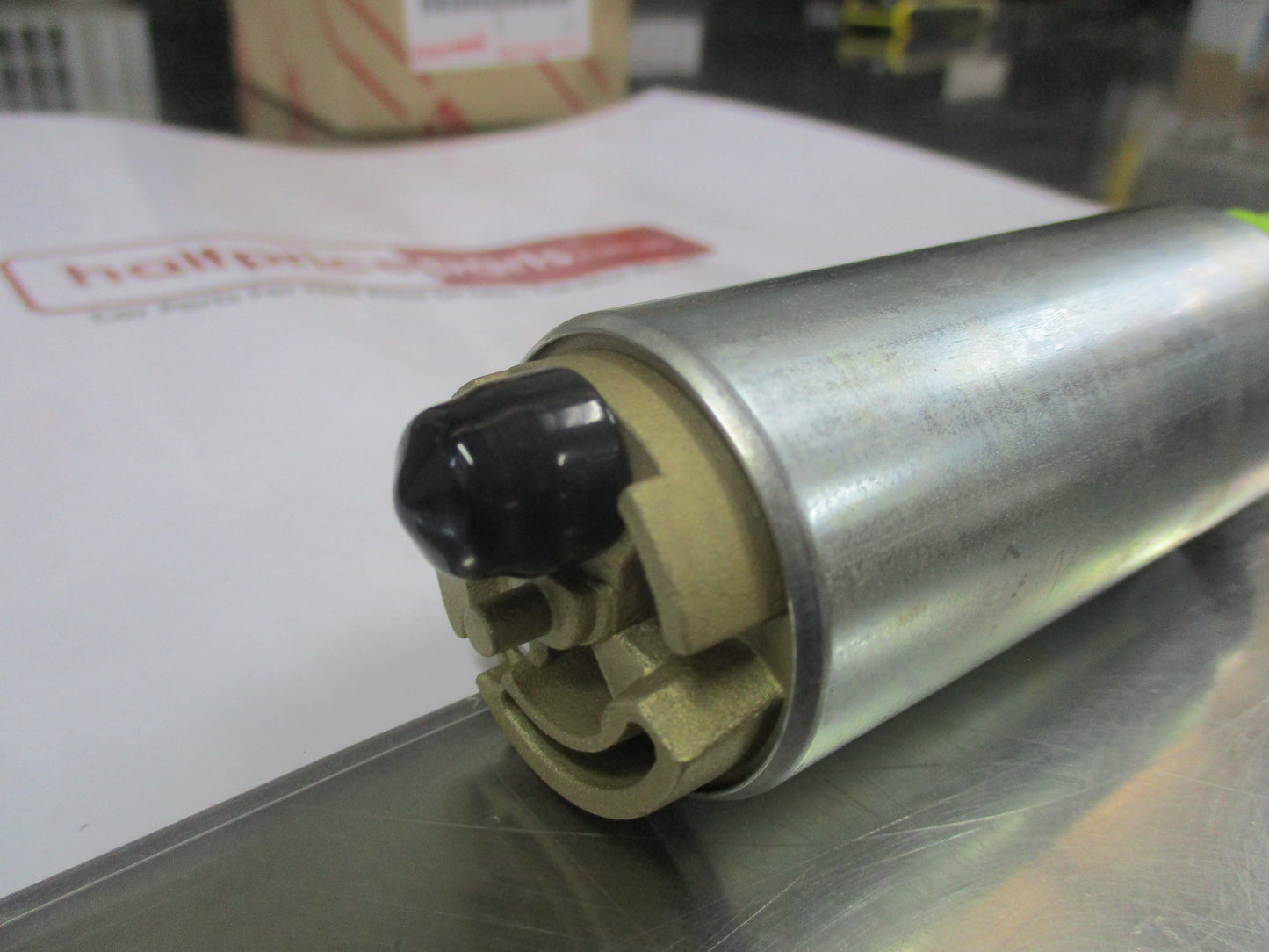 Toyota Landcruiser Genuine Fuel Pump Assy New Part