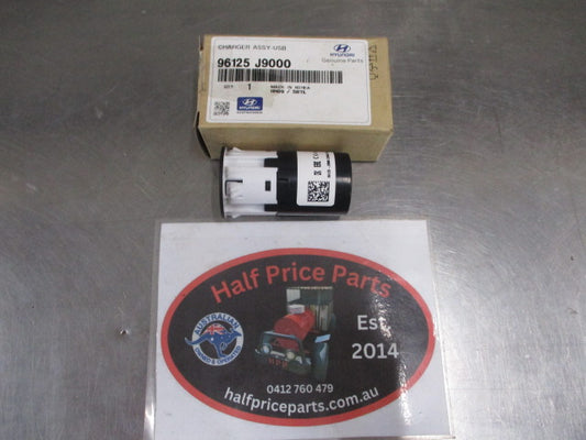 Hyundai Kona Genuine USB Power Outlet Assembly New Part