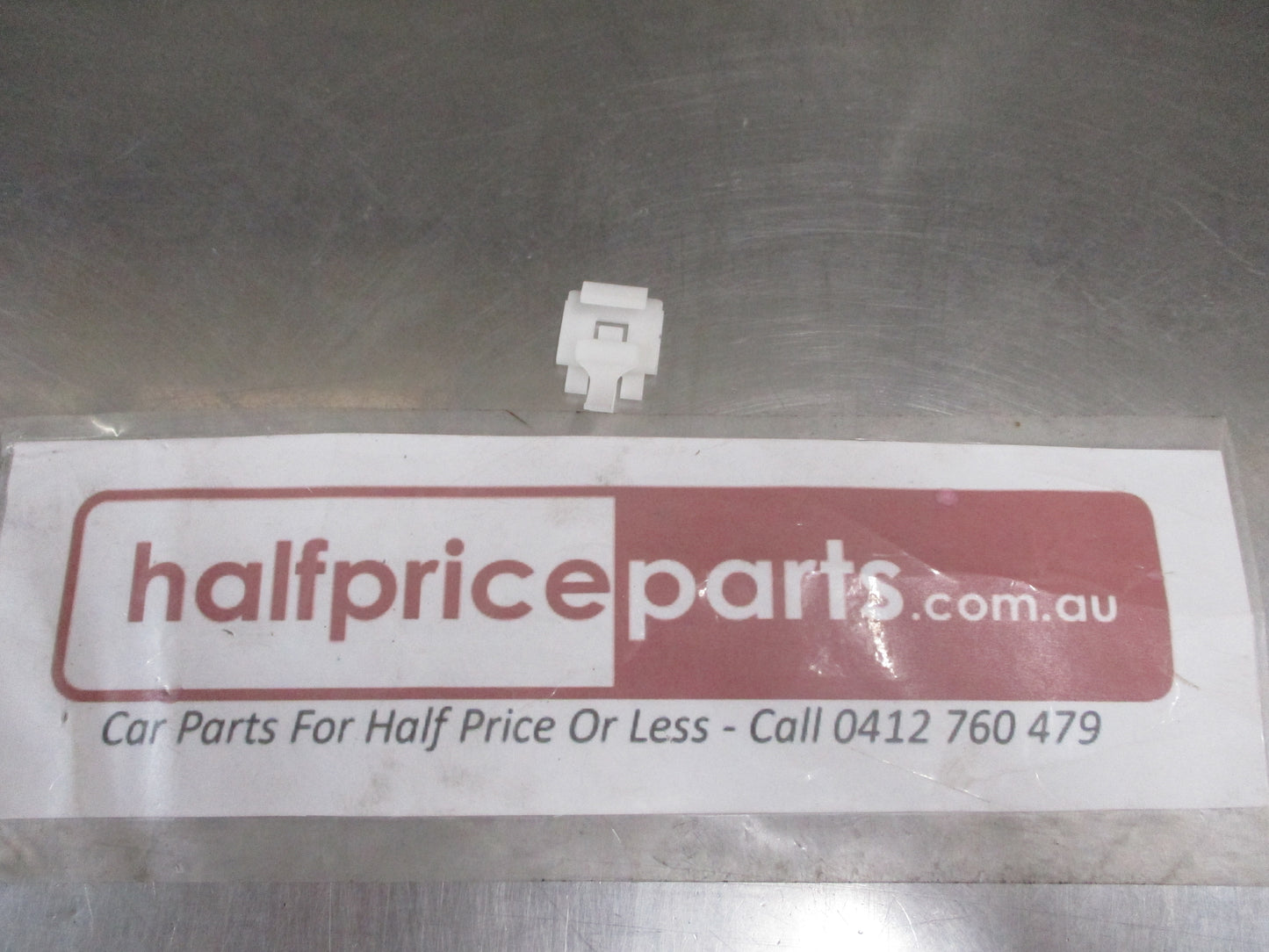 Mazda 626 Genuine Clip-A Beltline Moulding Clip New Part