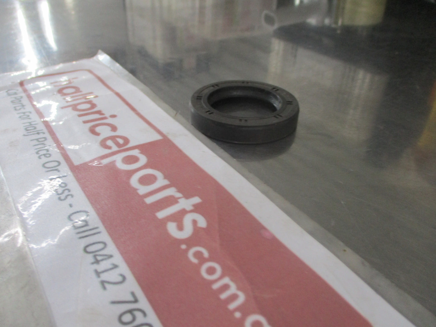 Mazda B2600 Genuine Front Left Drive Axel Shaft Seal New Part