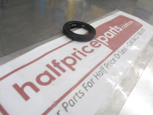 Mazda BT-50/B2500 Genuine Camshaft Oil Seal New Part