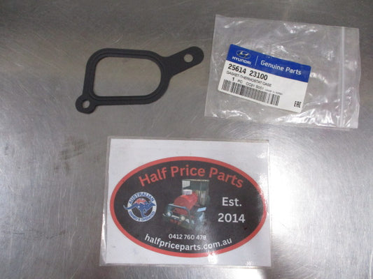 Hyundai Elantra-Tiburon-Tucson/Kia Cerato-Sportage Genuine Thermostat Case Gasket New Part