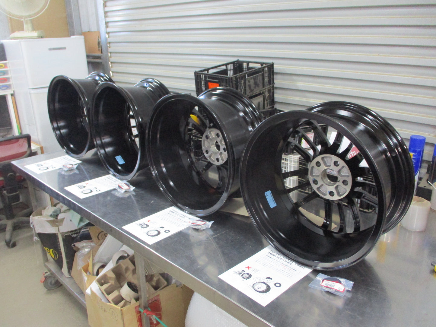 Subaru STI Genuine Set 4 Alloy Wheels 18x8.5 With Caps And Stems New Part