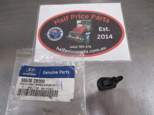 Hyundai Santa Fe Genuine Passenger Side Washer Nozzle New Part