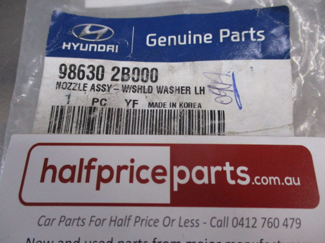 Hyundai Santa Fe Genuine Passenger Side Washer Nozzle New Part
