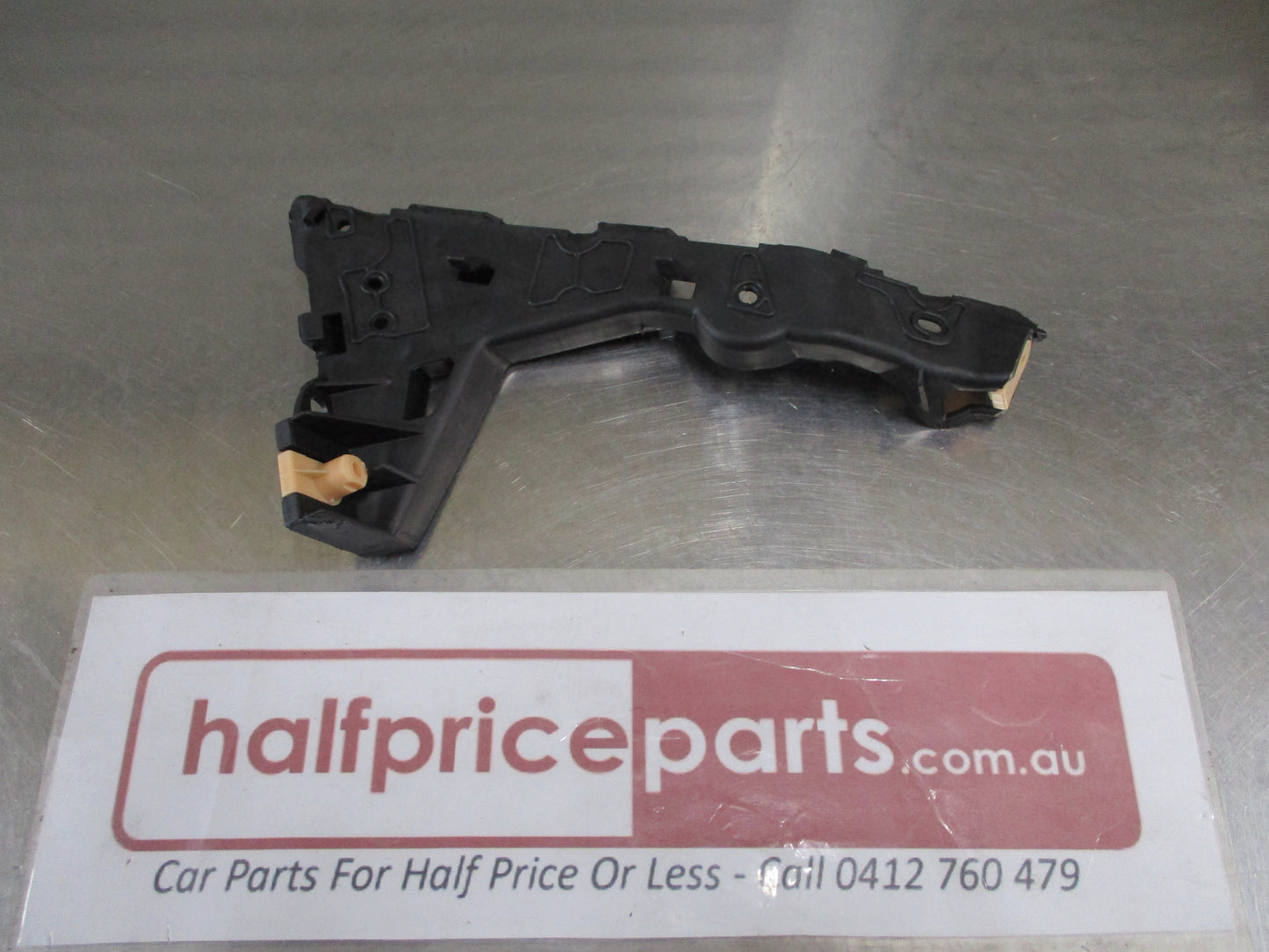 Holden Astra-H Genuine Right Hand Front Bumper Fascia Bracket New Part