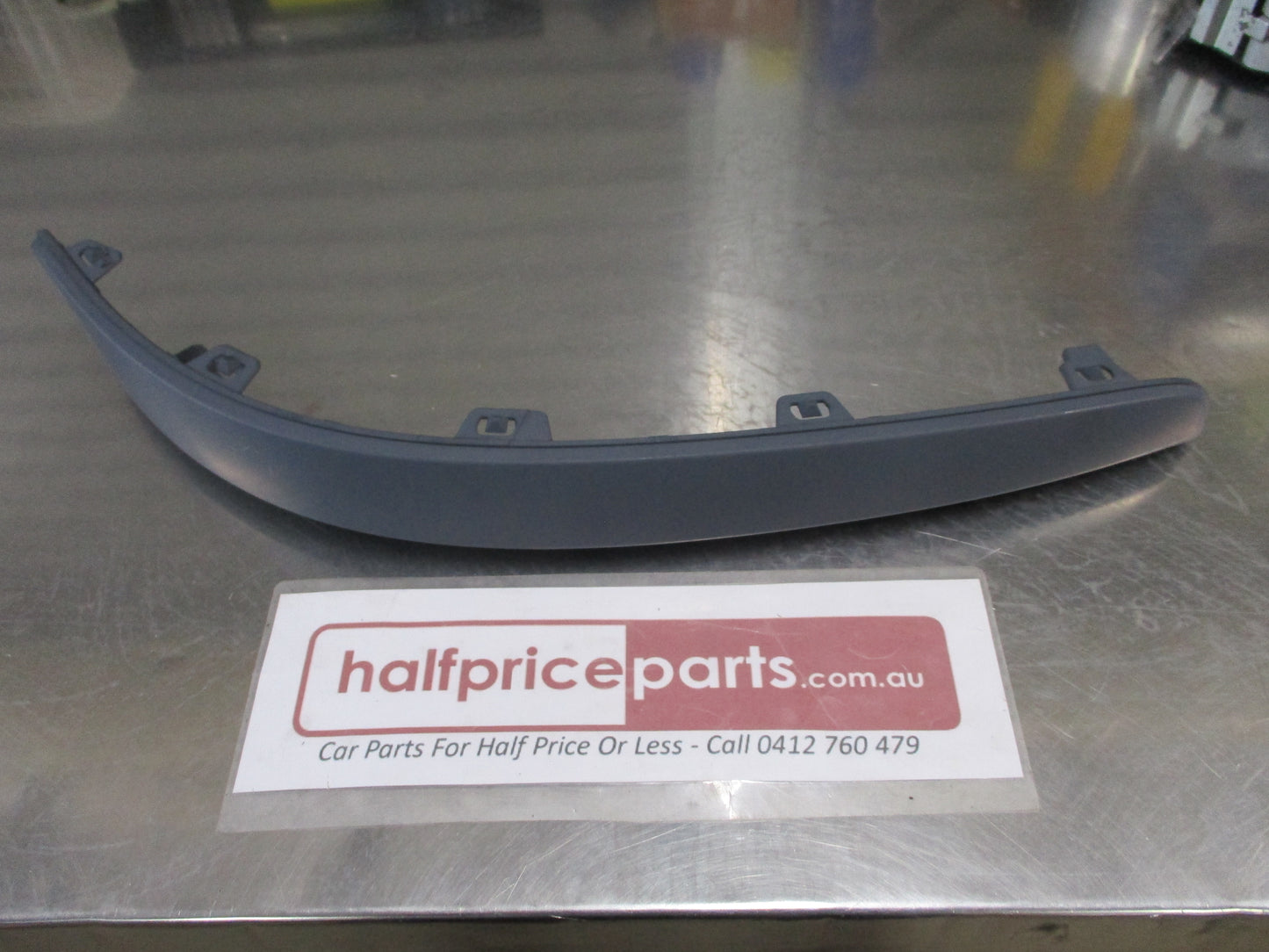 Holden Astra AH Genuine Left Hand Rear Bumper Rubbing Corner Moulding New Part