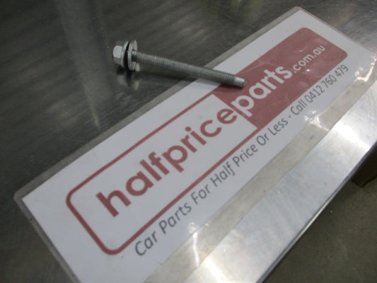 Nissan Juke Genuine Front Cross Member To Chassis Arm Bolt New Part