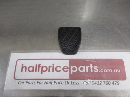 Nissan Qashqai Series II Genuine Brake Or Clutch Rubber Pedal Pad New Part