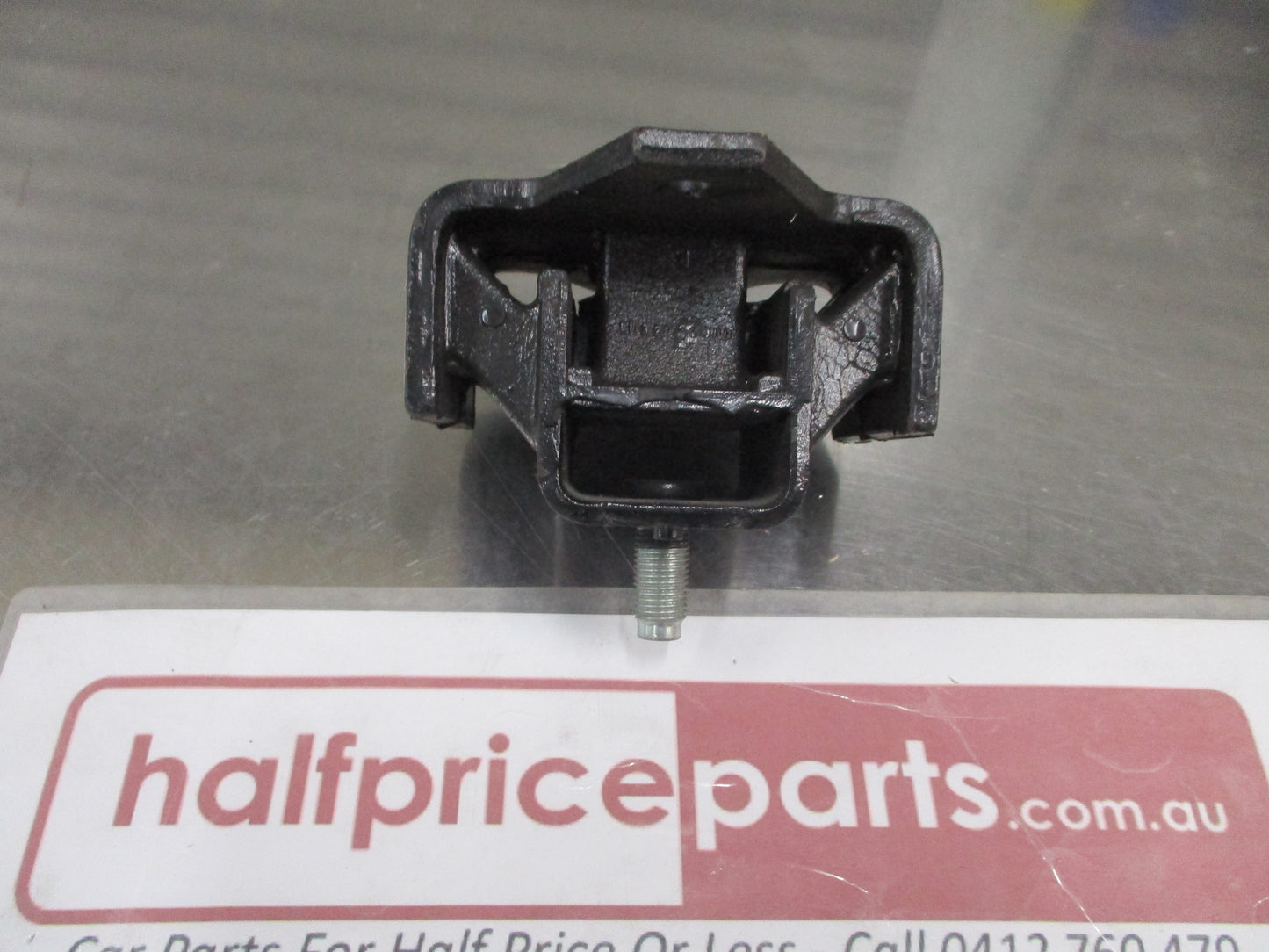 Nissan GQ/GU Genuine Gear Box Mount New Part