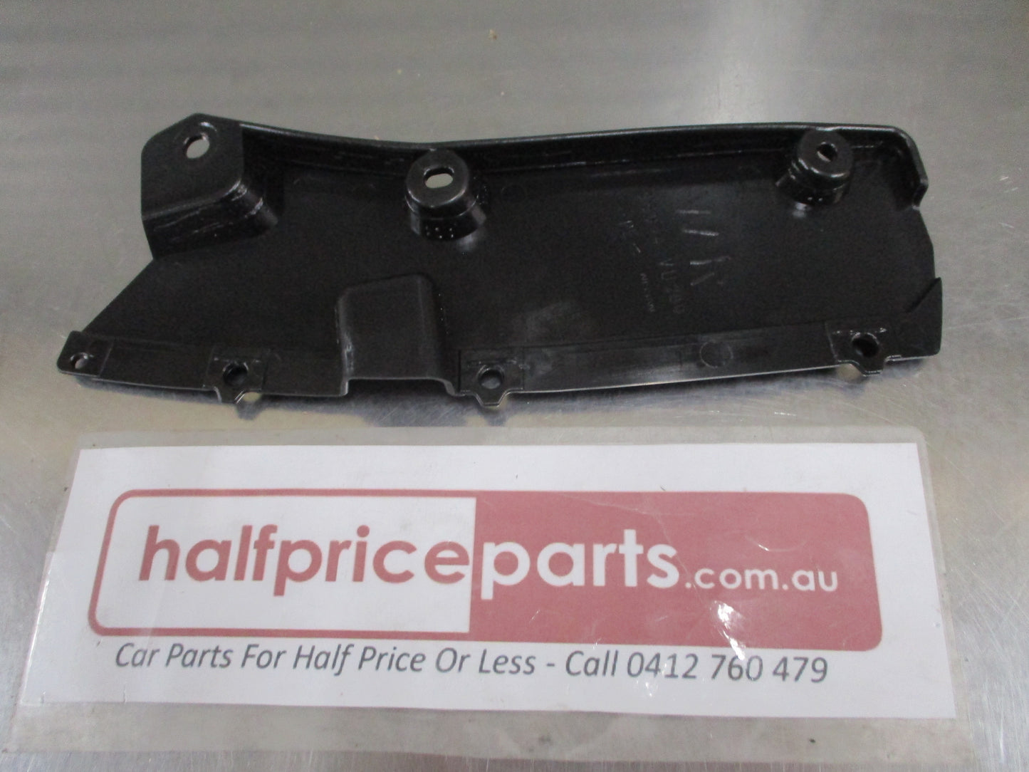 Nissan Patrol Wagon GU Y61 Genuine Right Hand Rear Bumper Bracket New Part