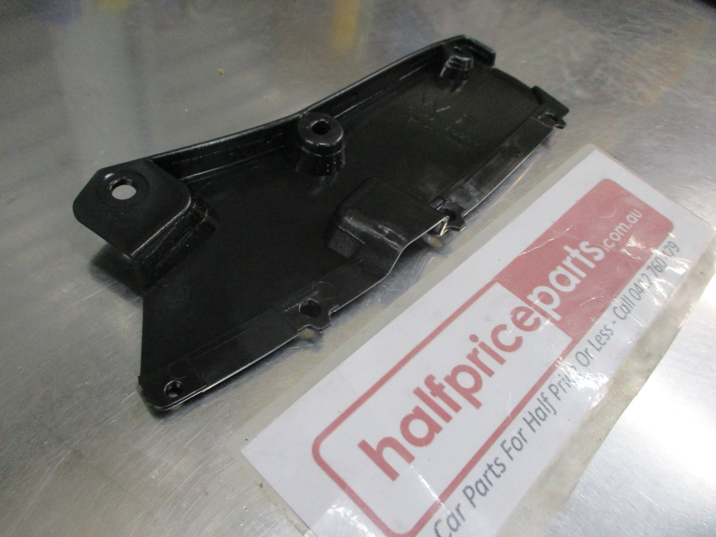 Nissan Patrol Wagon GU Y61 Genuine Right Hand Rear Bumper Bracket New Part