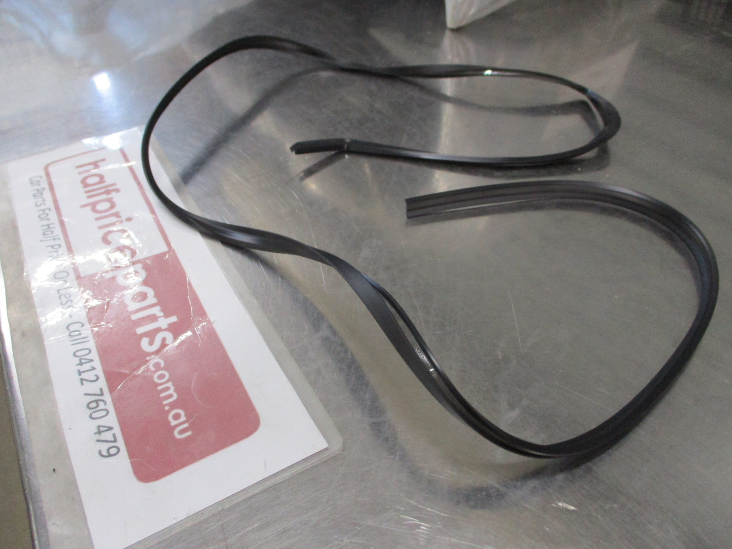 Nissan NP300 Genuine Rear Passenger Side Flare Seal New Part
