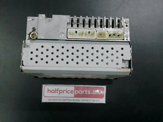 Toyota SR/SR5/Workmate Hilux Genuine Stereo Unit Used Part