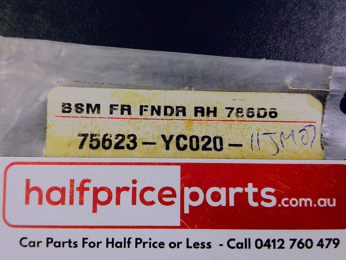 Toyota Camry Genuine Right Hand Side Front Guard Moulding New Part