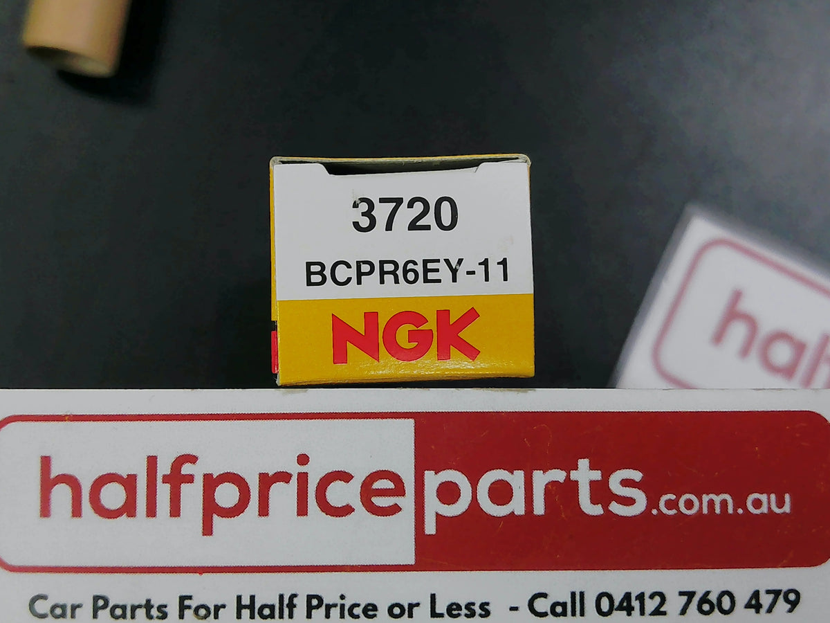 NGK Spark Plug Suits Toyota Camry/Rover 416I New Part