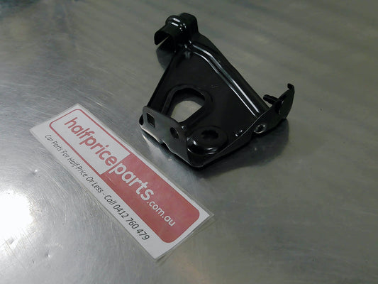 Toyota Camry / Aurion Genuine Left-Hand Wheel House Reinforcement/Rear Bumper Stay New Part