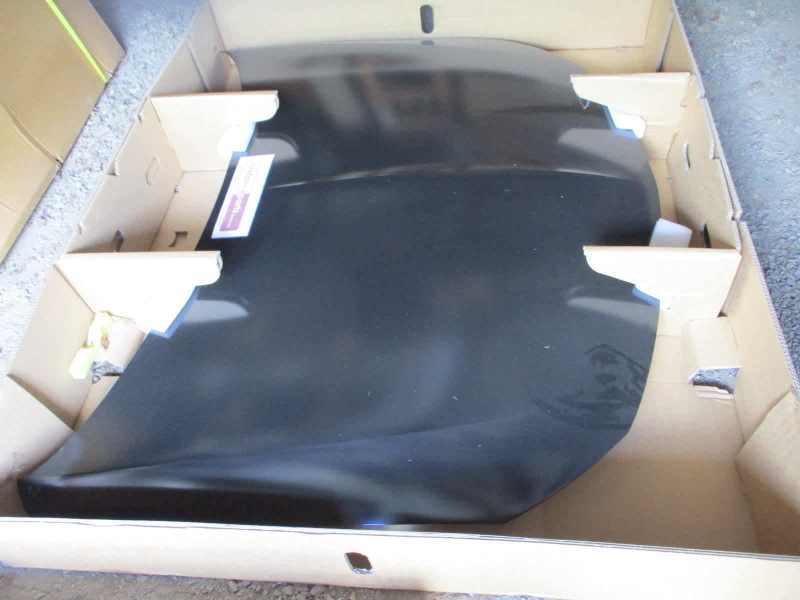 Holden ZB Commodore Lift Back Genuine Bonnet Assembly (Unpainted) New Part
