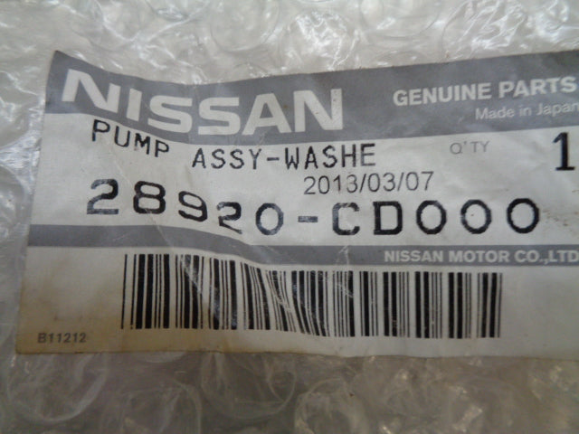 Nissan 350Z Genuine Windscreen Washer Pump New Part
