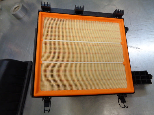 Mercedes Benz Sprinter Genuine Air Box ASSY With Filter New Part