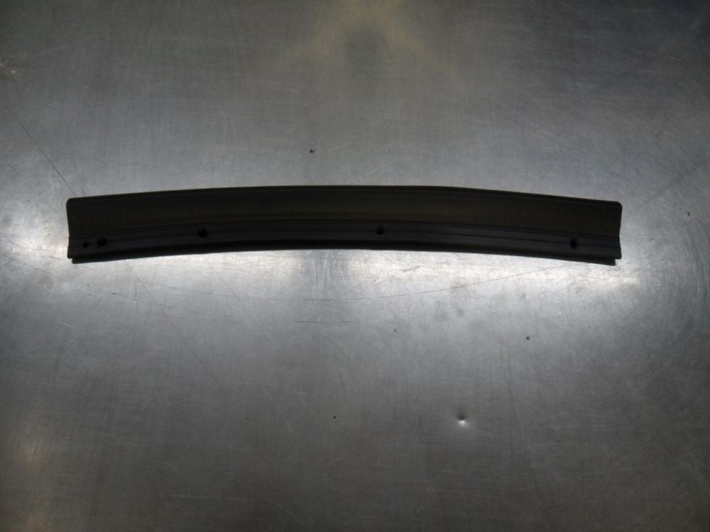 Nissan Pulsar N15 Genuine Front LH Bonnet Seal New Parts