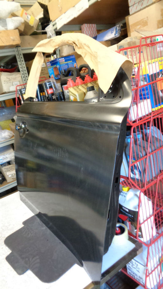 Mitsubishi Outlander Genuine drivers front door new part