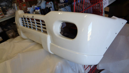 Mitsubishi PA Challanger Genuine front bar cover white new part