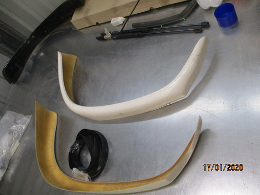 TJM Rear Fibreglass Pair Of Rear White Standard Flares Suits Toyota Hilux D/C New Part