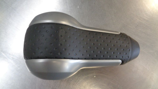 Nissan Dualis Genuine Auto Gear Knob assy New Part