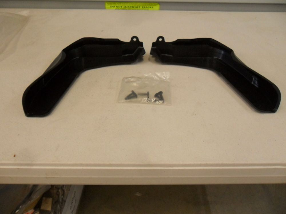 Mercedes Benz Genuine Front Mud Falps Suitable for CLA 250 New Part