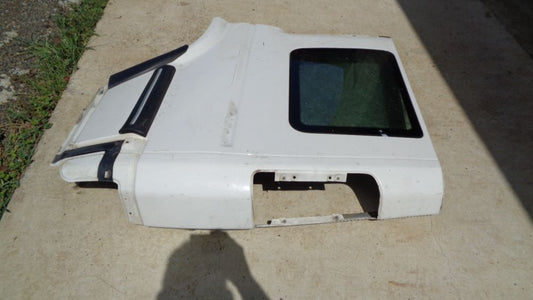 LAND ROVER GENUINE LEFT (PASSENGER) REAR 1/4 CUT USED PART