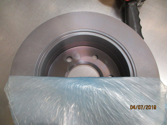 Mercedes-Benz Sprinter--VW Genuine Rear Rotor New Part