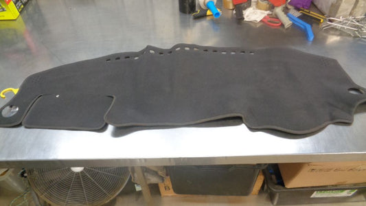 Sunland Black Dash Mat Suitable for Toyota Kluger New Part