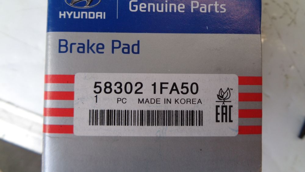 Hyundai Sonata Genuine Rear Brake Pad Set New Part